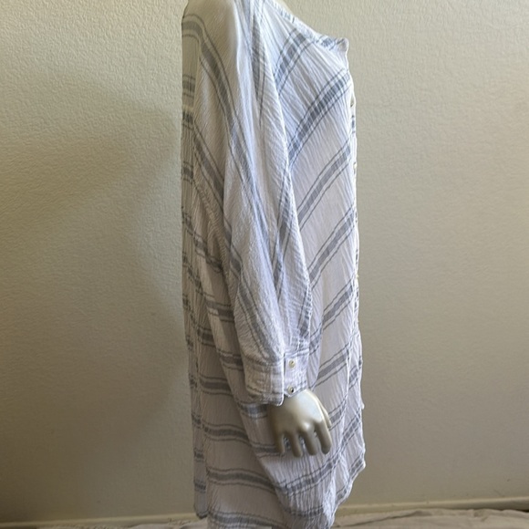 Free People We The Free Dreaming Blue Buttondown Top Ivory OVERSIZED - Picture 6 of 10